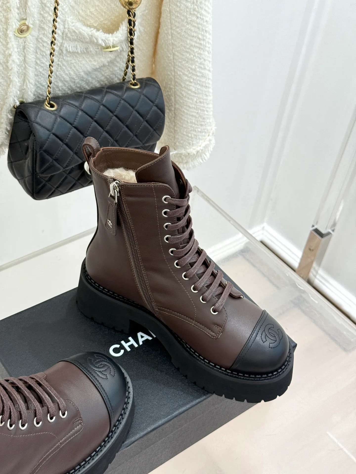 Ботинки Женские Chanel 19780079