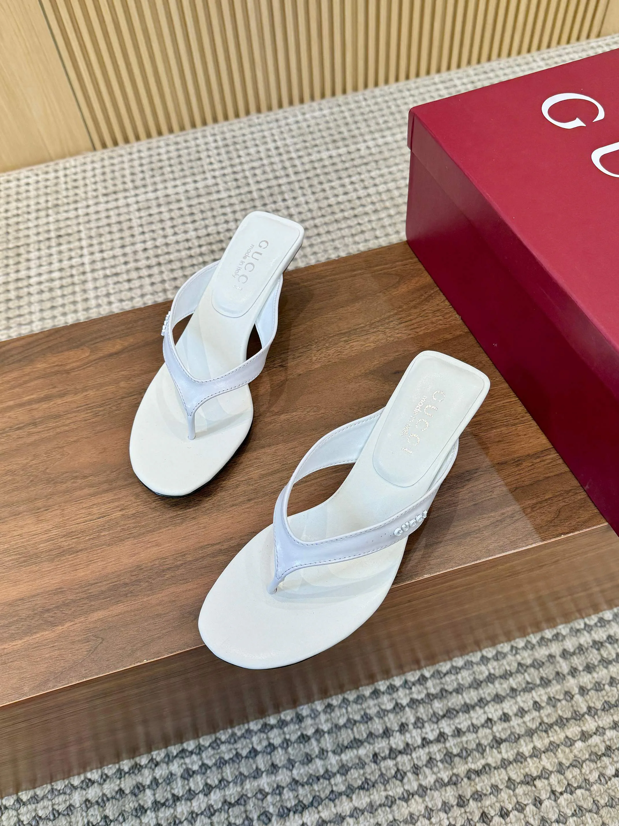 Босоножки Женские Gucci 13480537