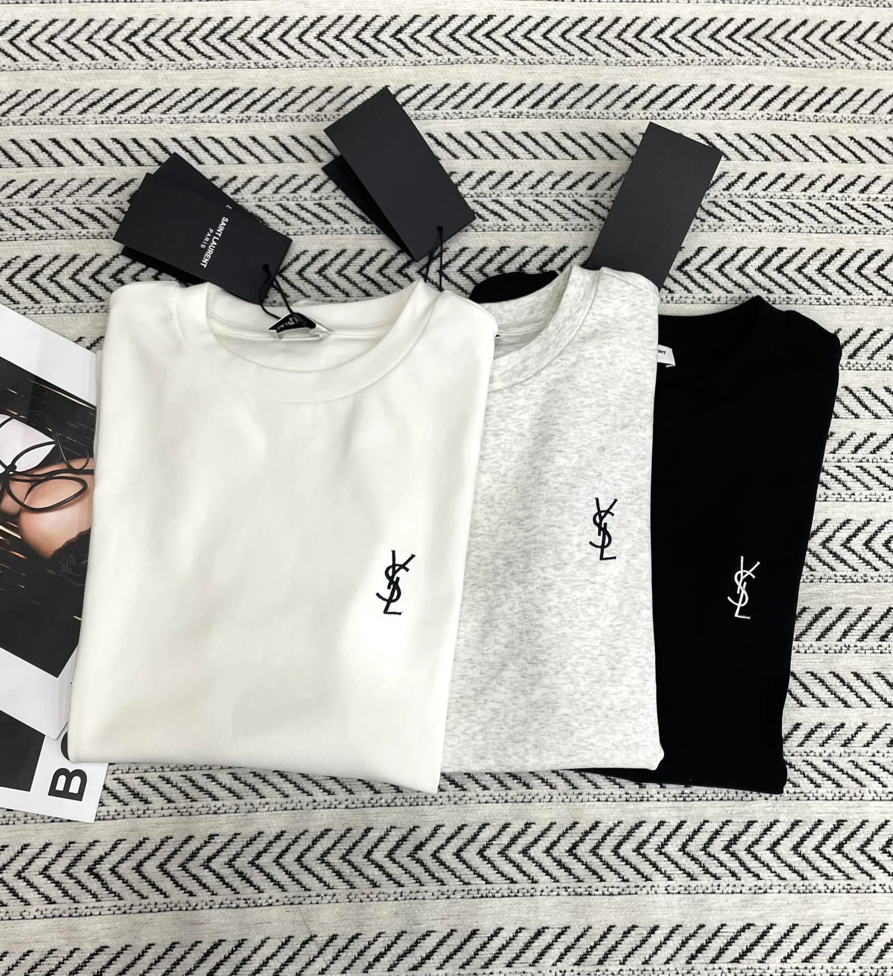 Футболки Женские Saint Laurent 13121982
