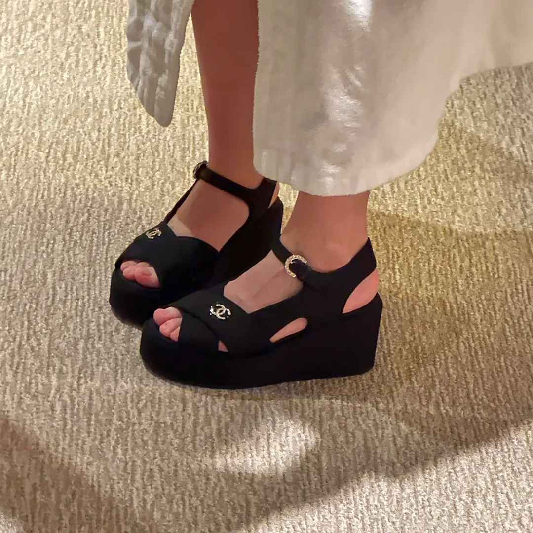 Босоножки Женские Chanel 11634016