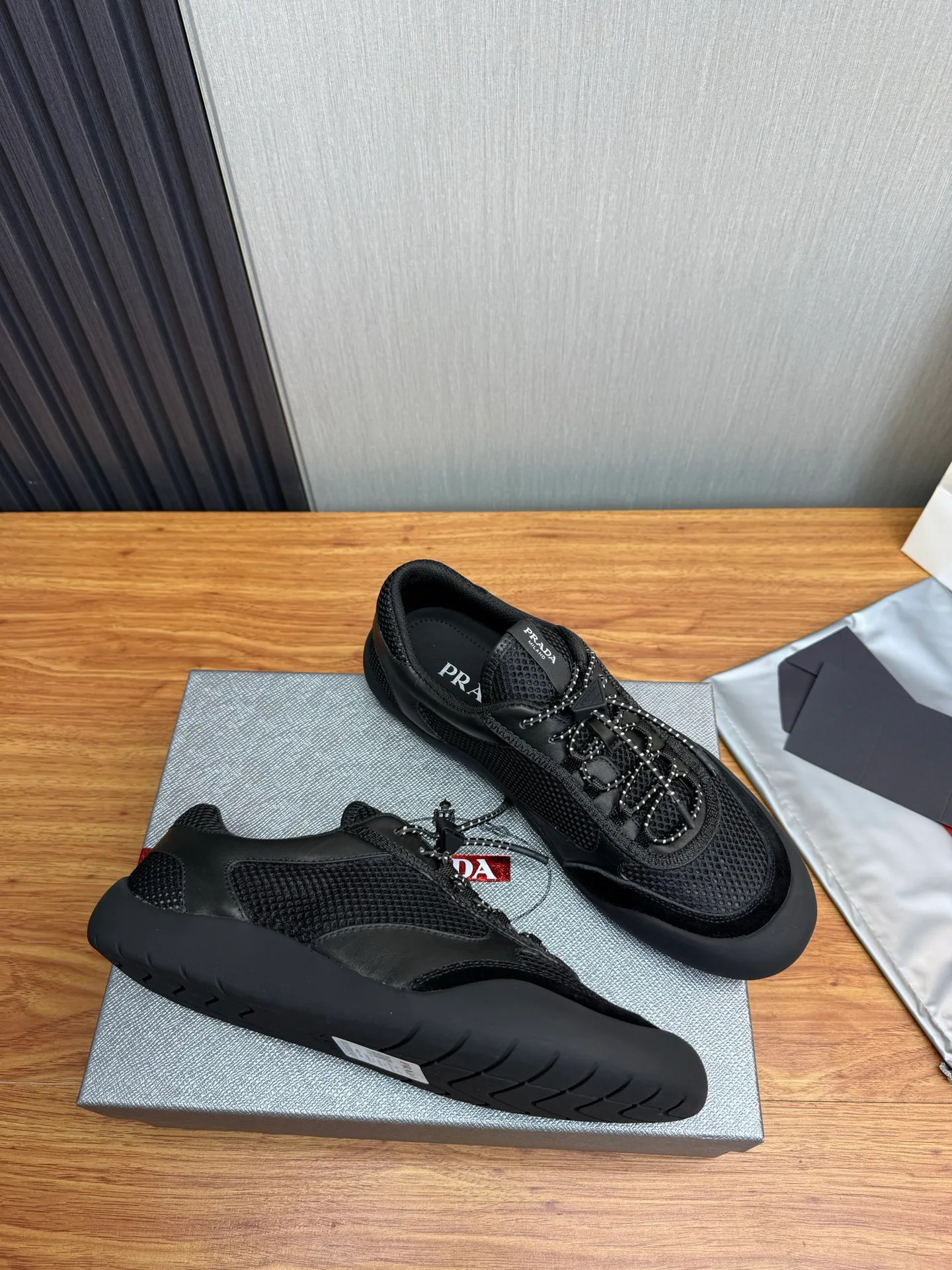 Кроссовки Мужские Prada 13241530