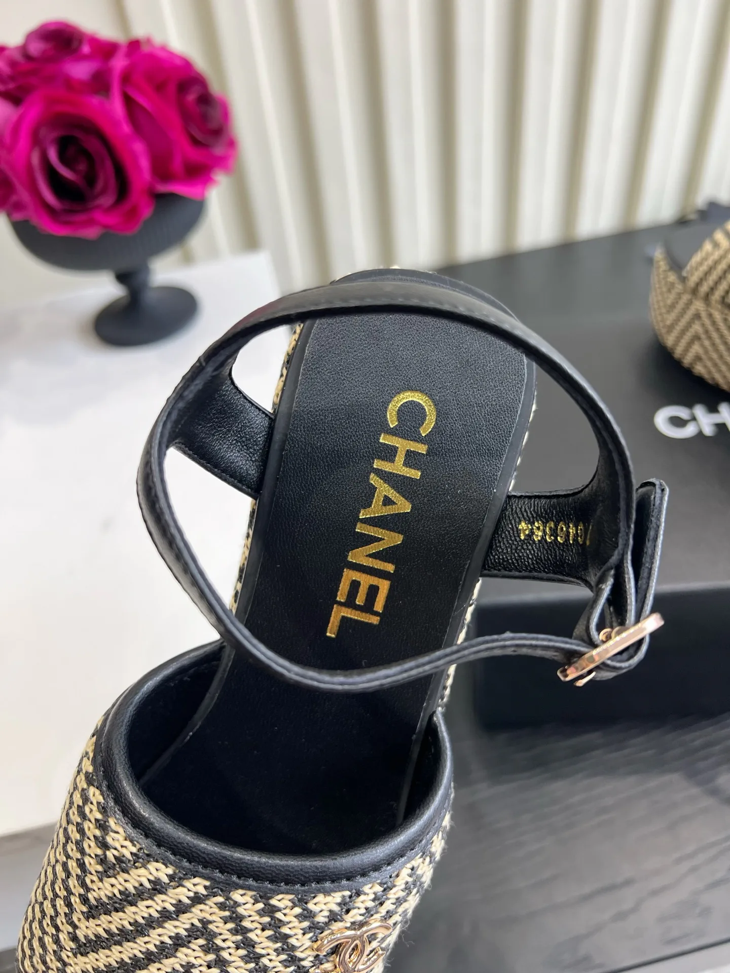 Босоножки Женские Chanel 16953560