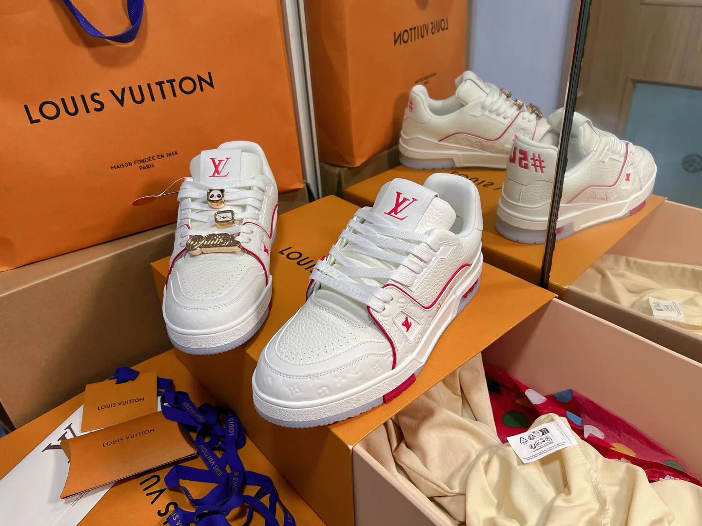 Кроссовки Женские Louis Vuitton 1880949