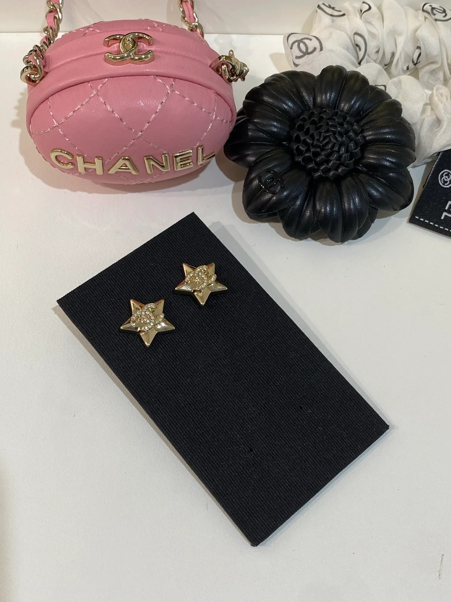 Бижутерия Chanel 18122408