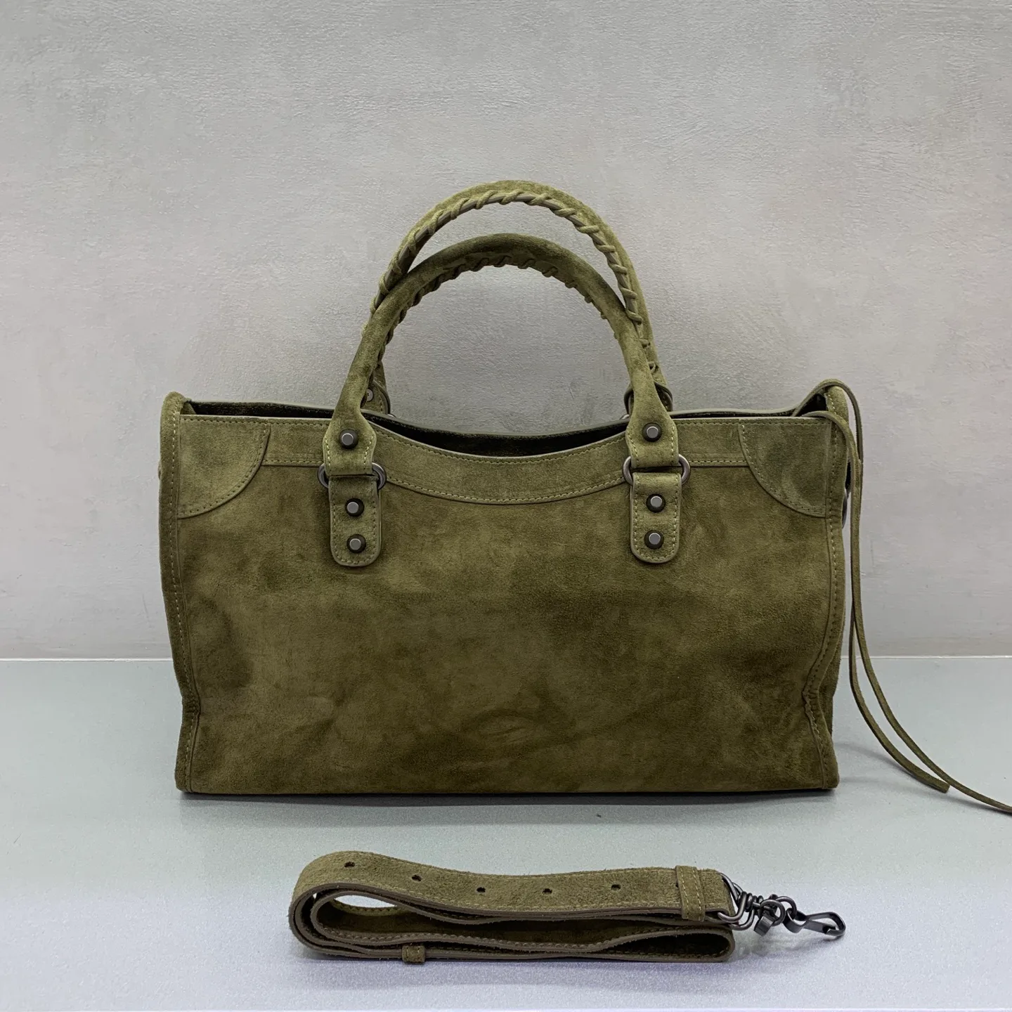 Классические Сумки Женские Balenciaga 12712531