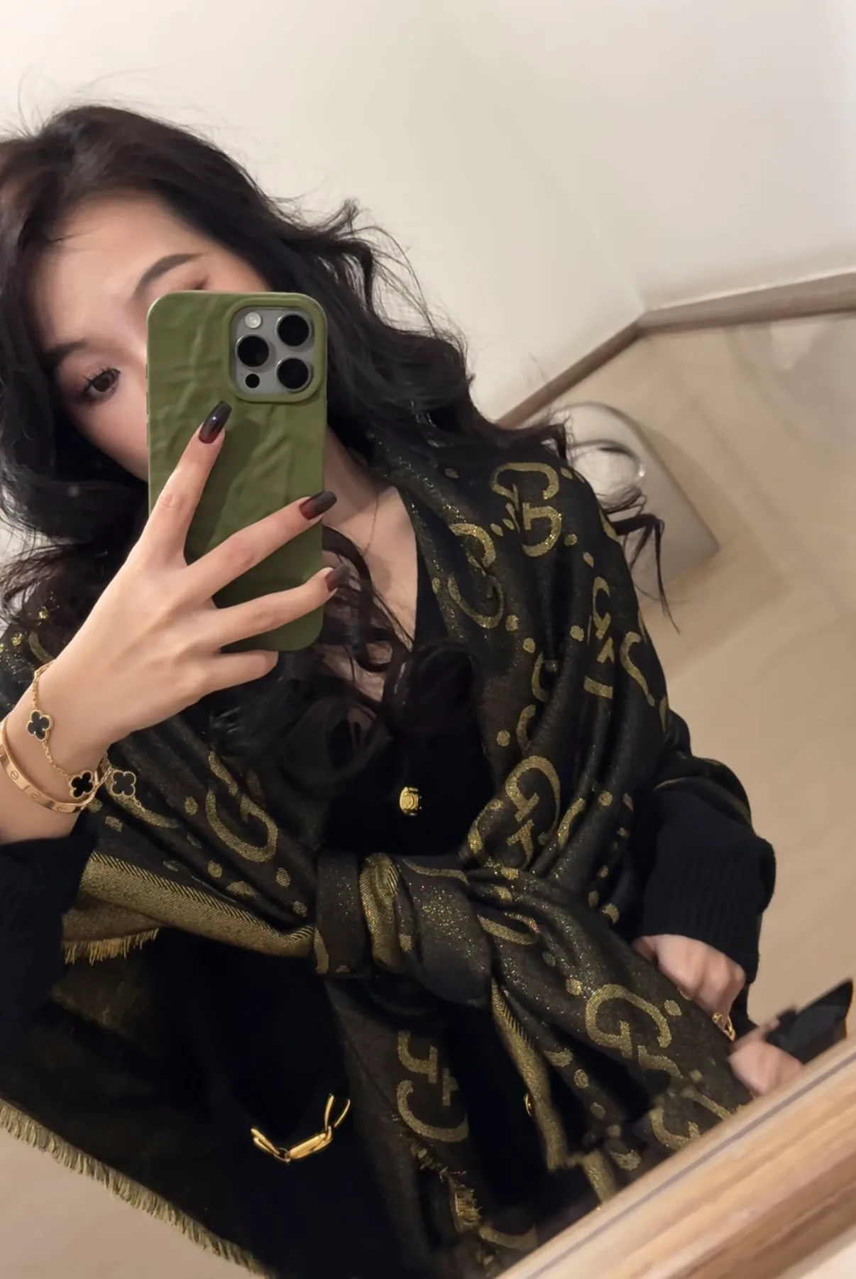 Шарфы Gucci 14709658