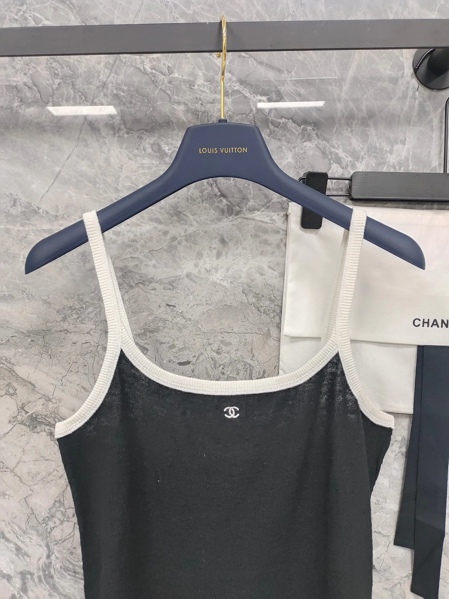 Топы Женские Chanel 11873545