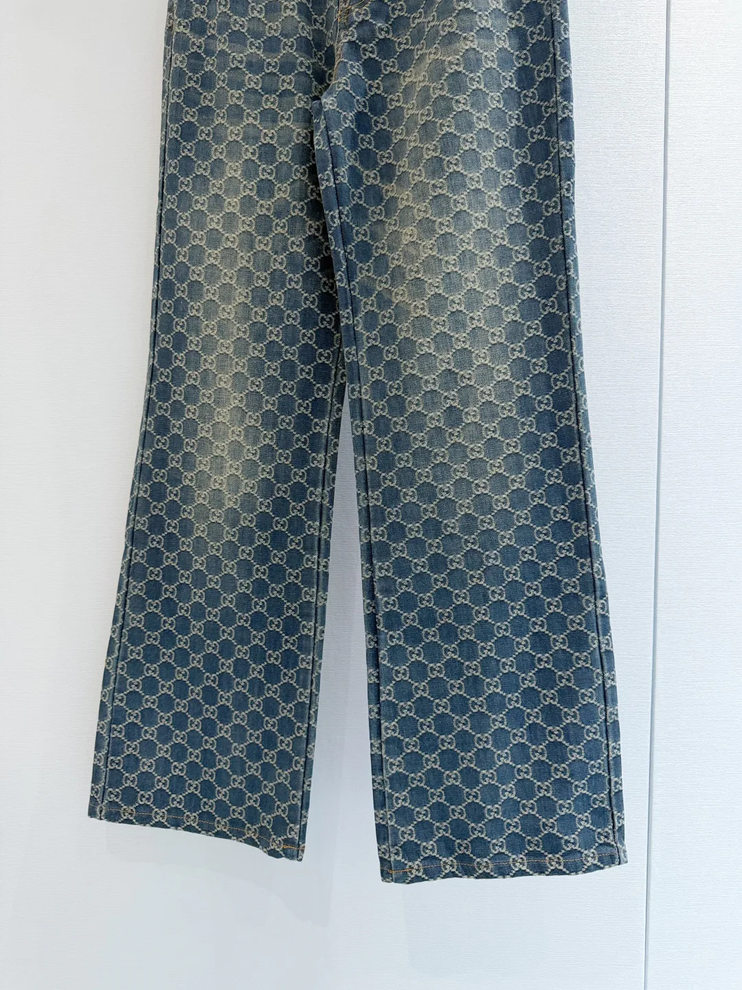 Джинсы Женские Gucci 18050177