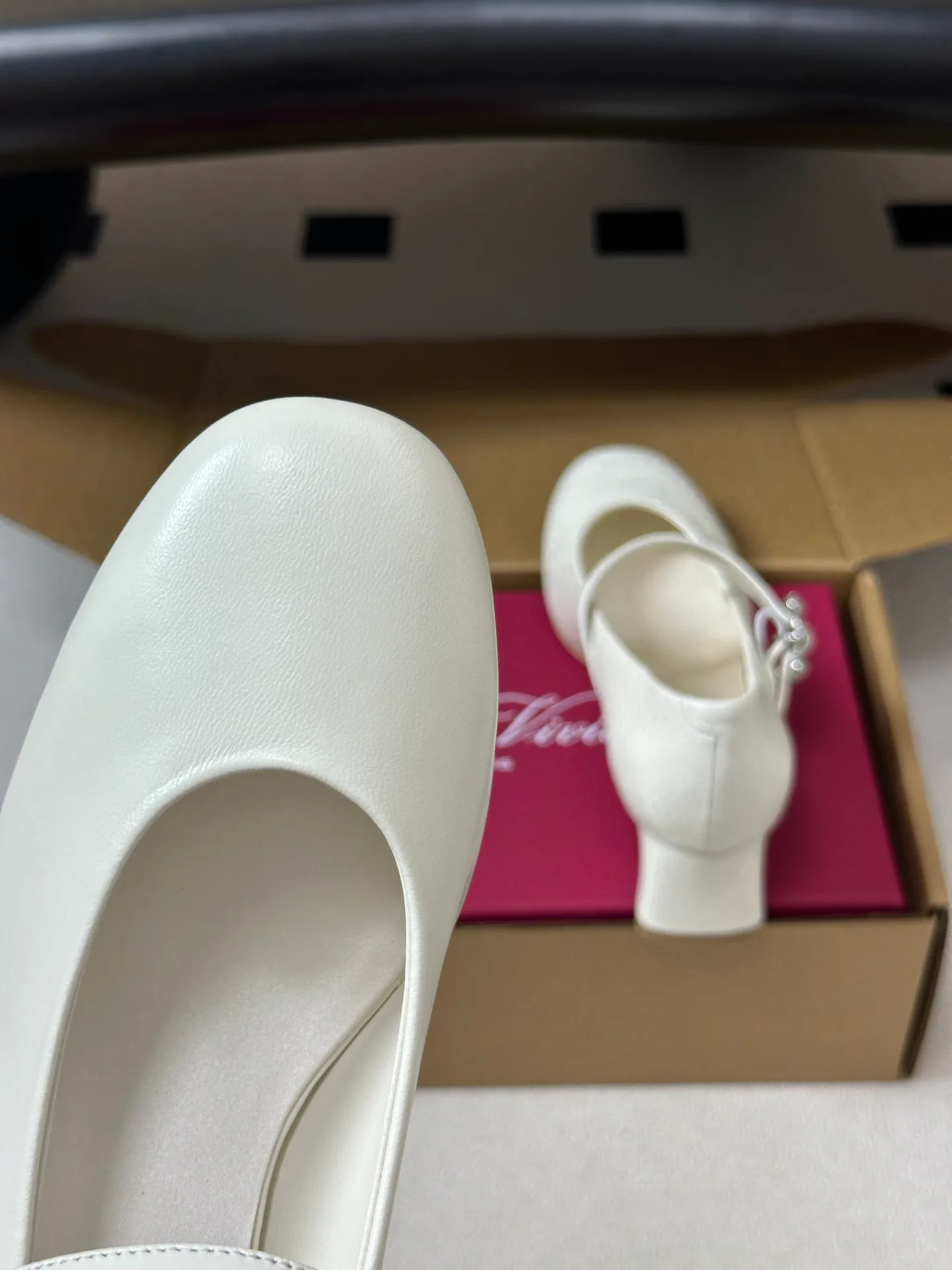Туфли Женские Roger Vivier 18041484