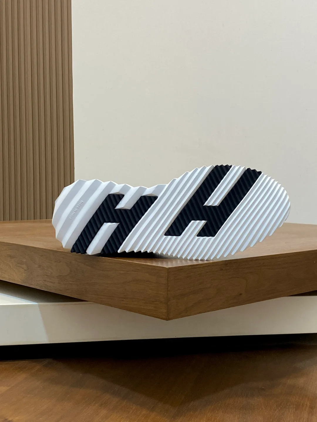 Кроссовки Мужские Hermes 18039734