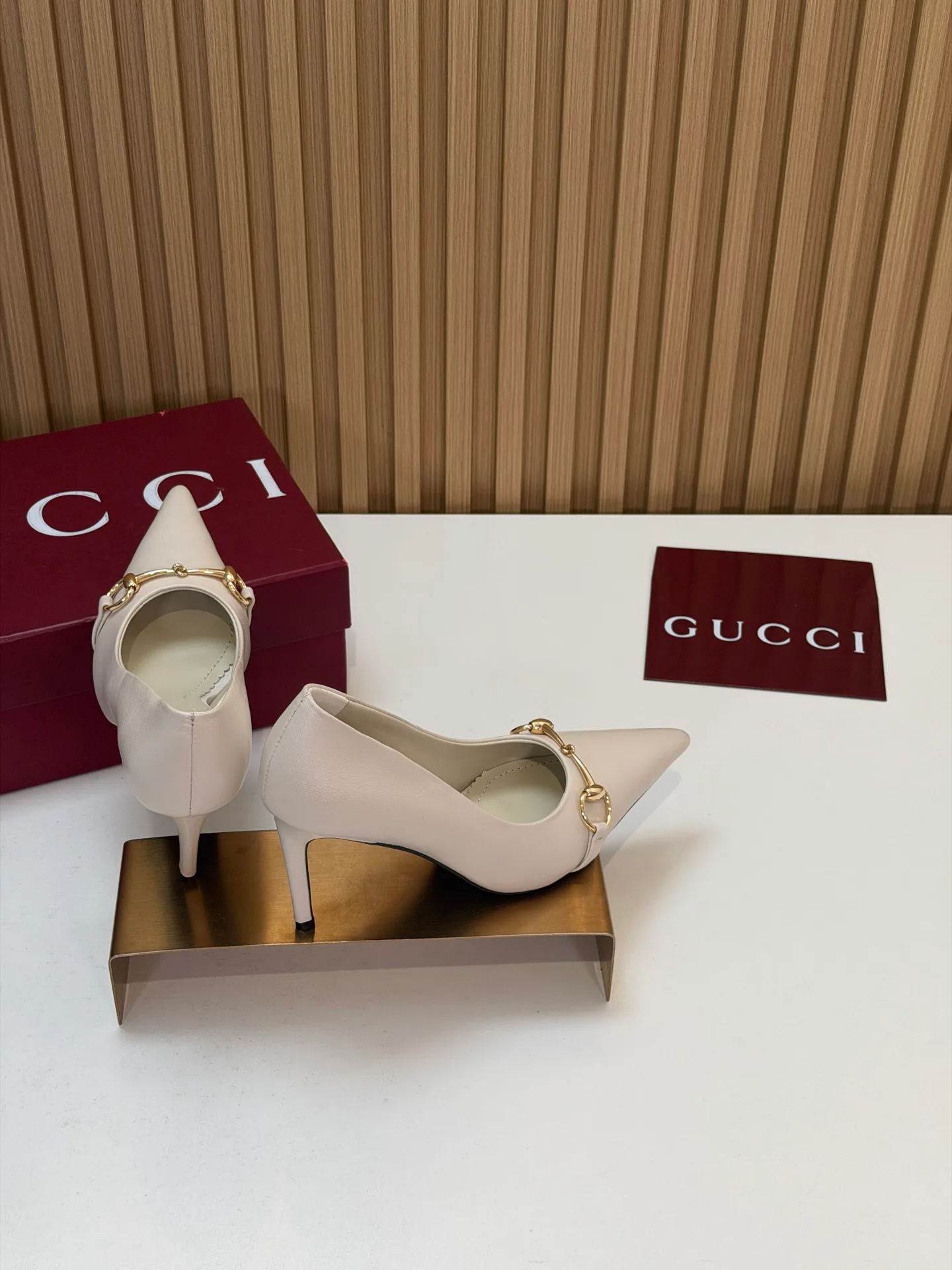 Туфли Женские Gucci 18396292