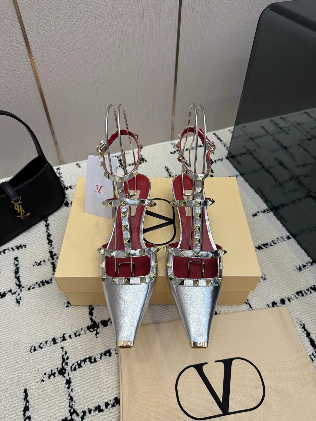 Босоножки Женские Valentino 17594499