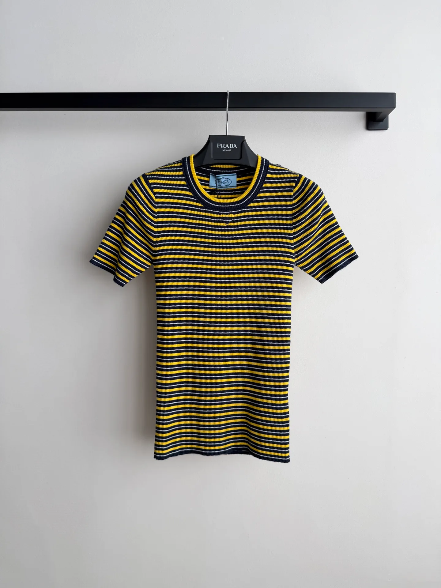 Футболки Женские Prada 11473444