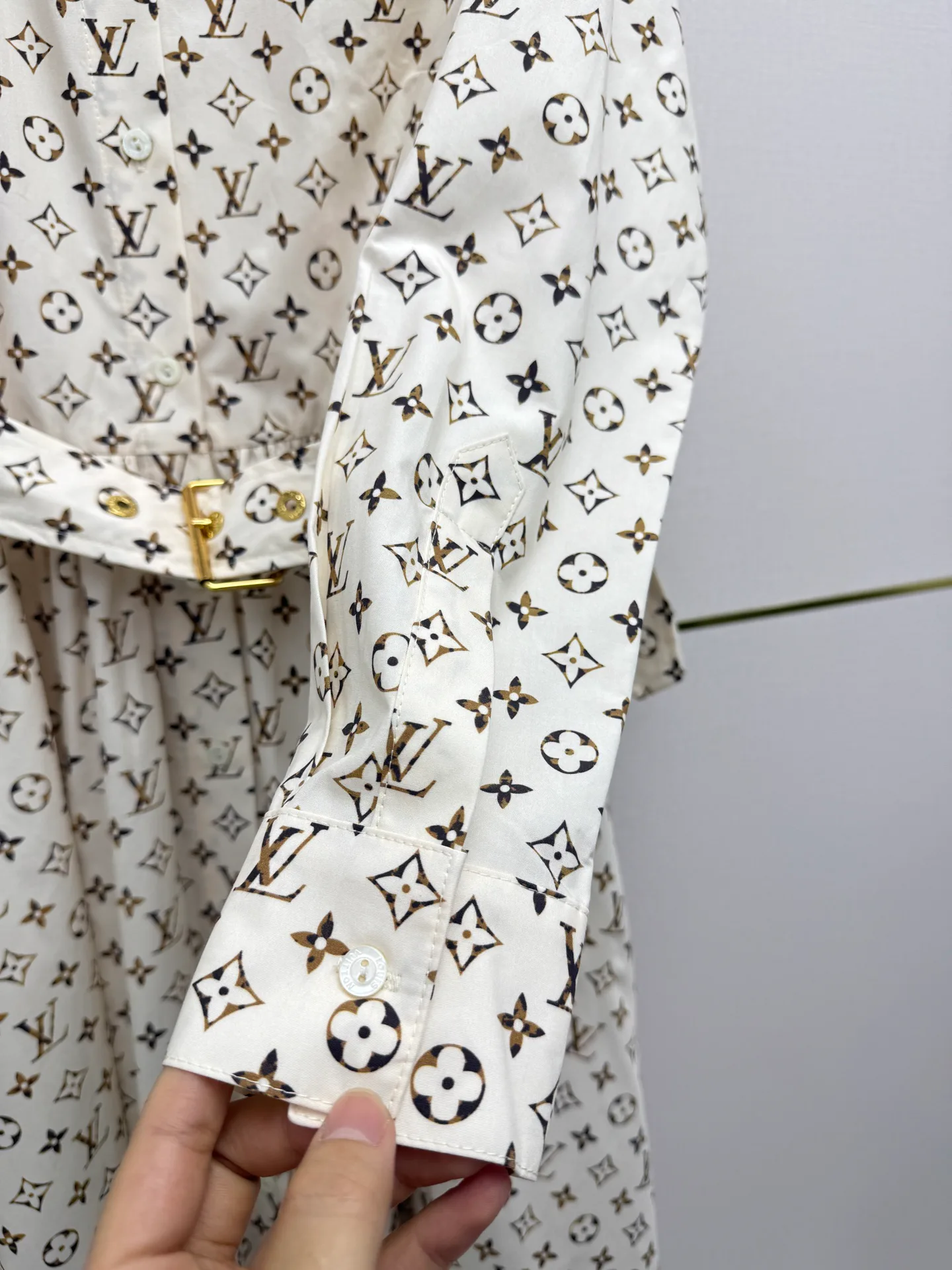 Платья Женские Louis Vuitton 17412571