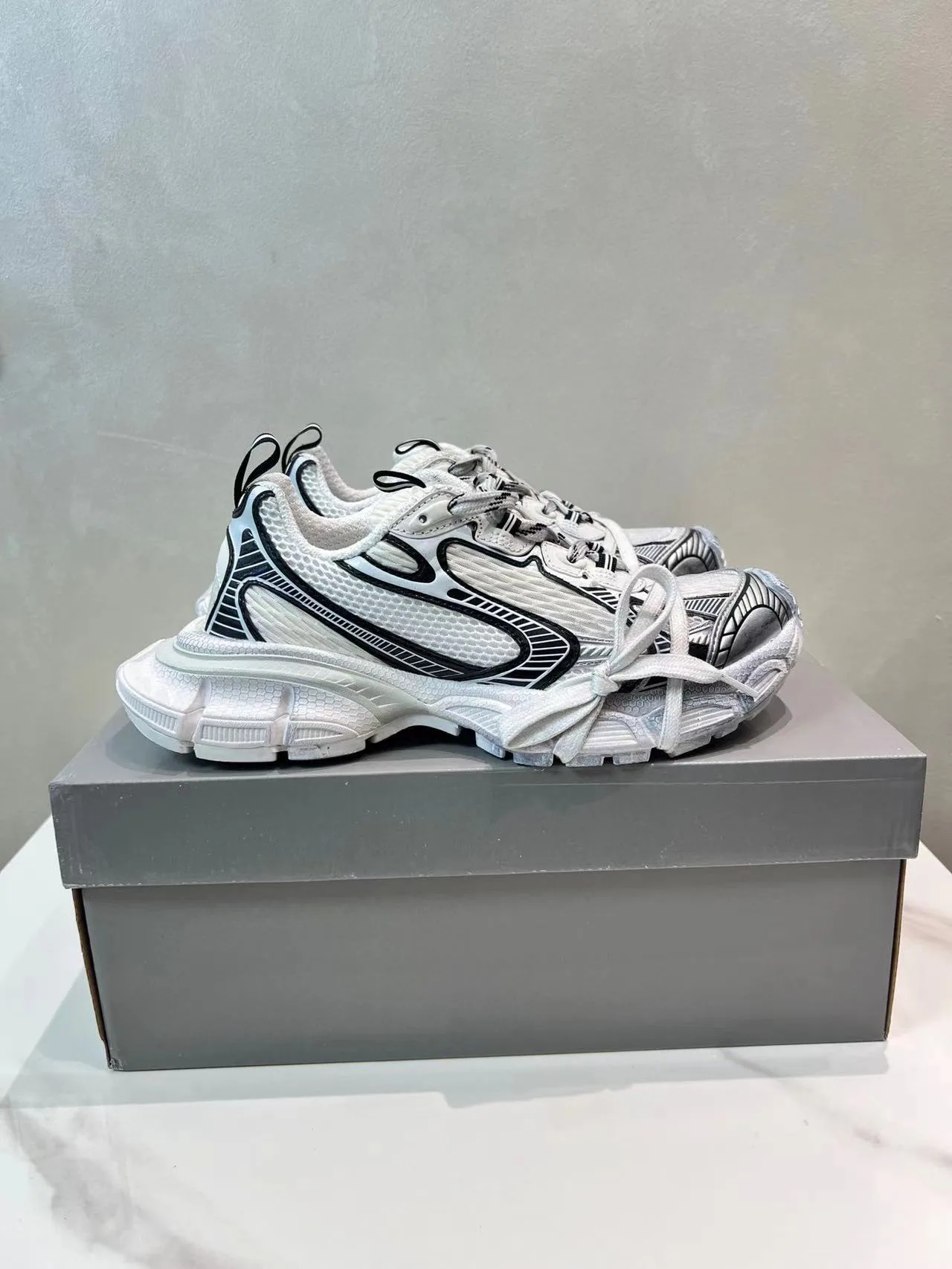 Кроссовки Женские Balenciaga 11567695