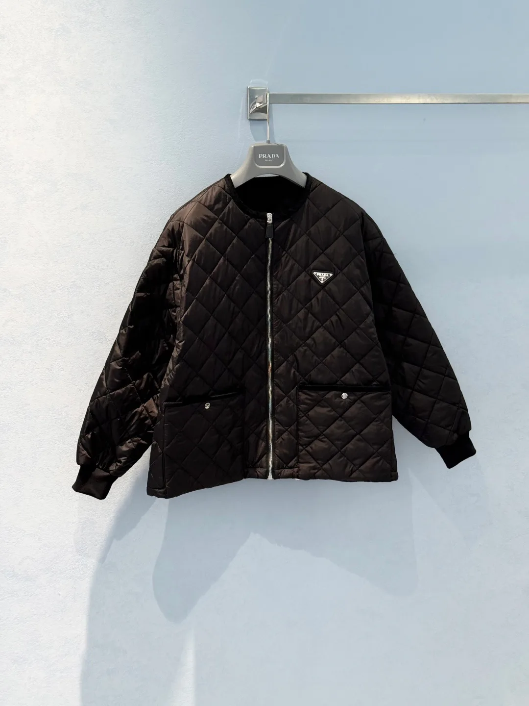 Куртки И Пуховики Женские Prada 18603388