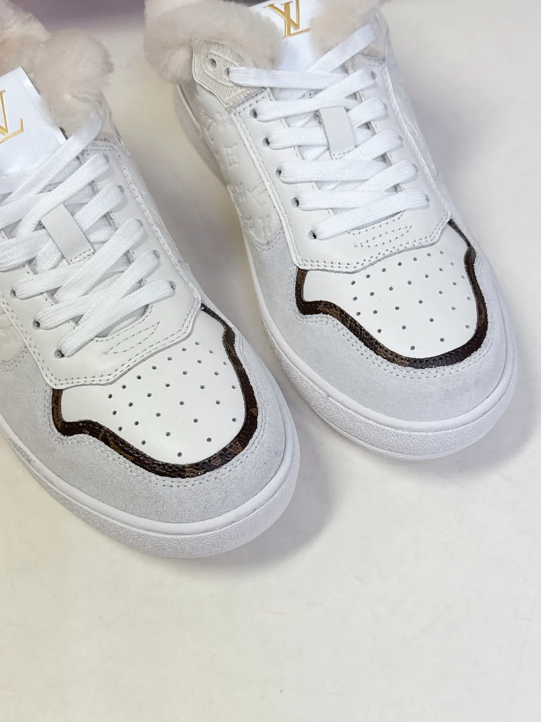 Кроссовки Мужские Louis Vuitton 951176