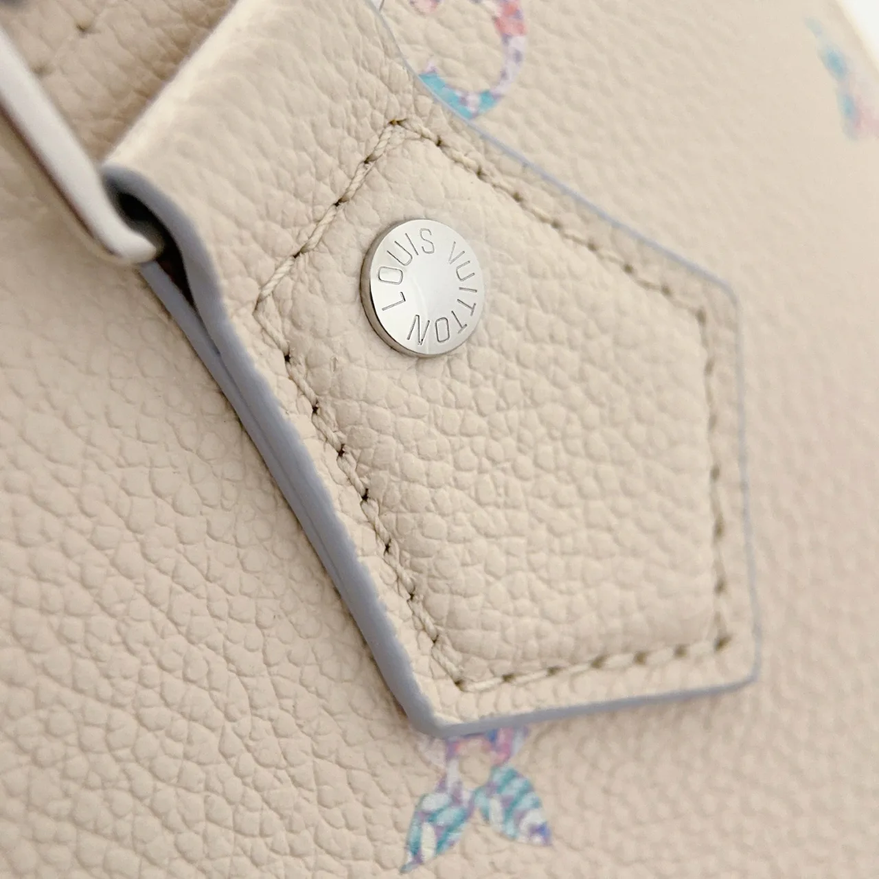 Классические Сумки Женские Louis Vuitton 17973916