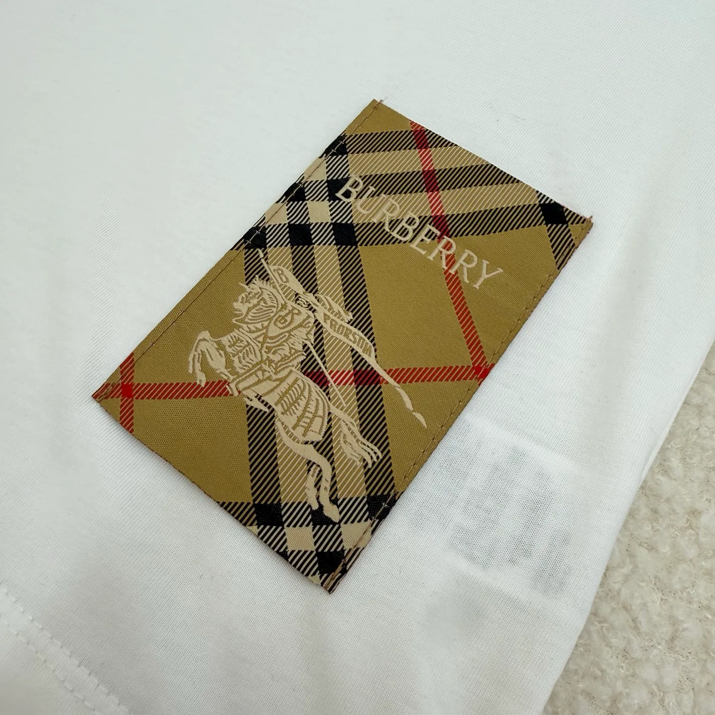 Футболки Женские Burberry 11250086