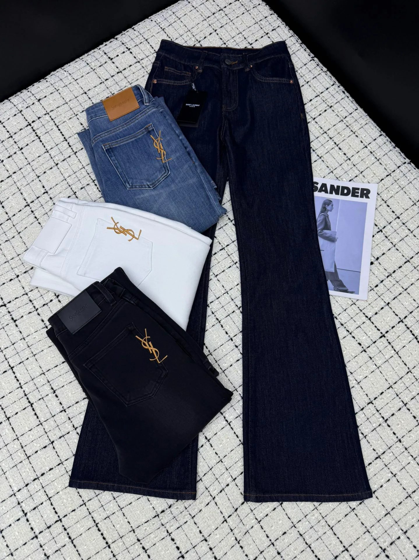 Джинсы Женские Saint Laurent 18885569