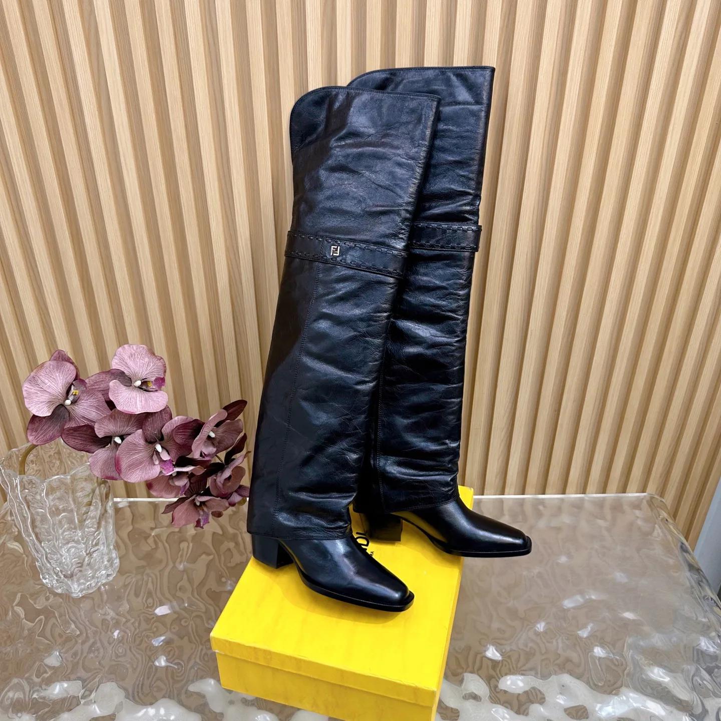 Сапоги Женские Fendi 18235460