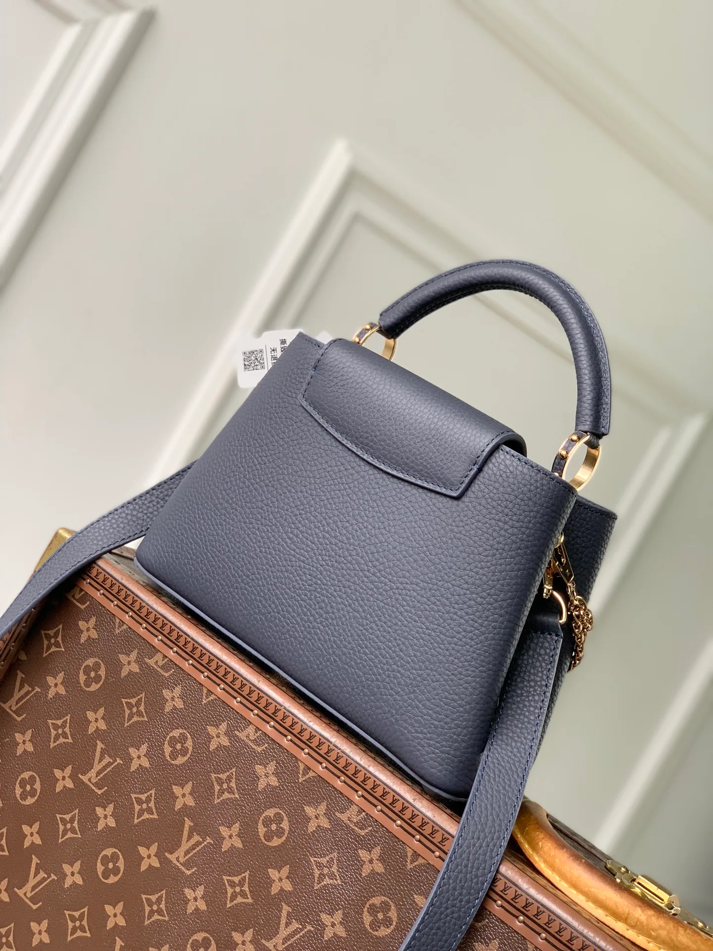 Классические Сумки Женские Louis Vuitton 18147531