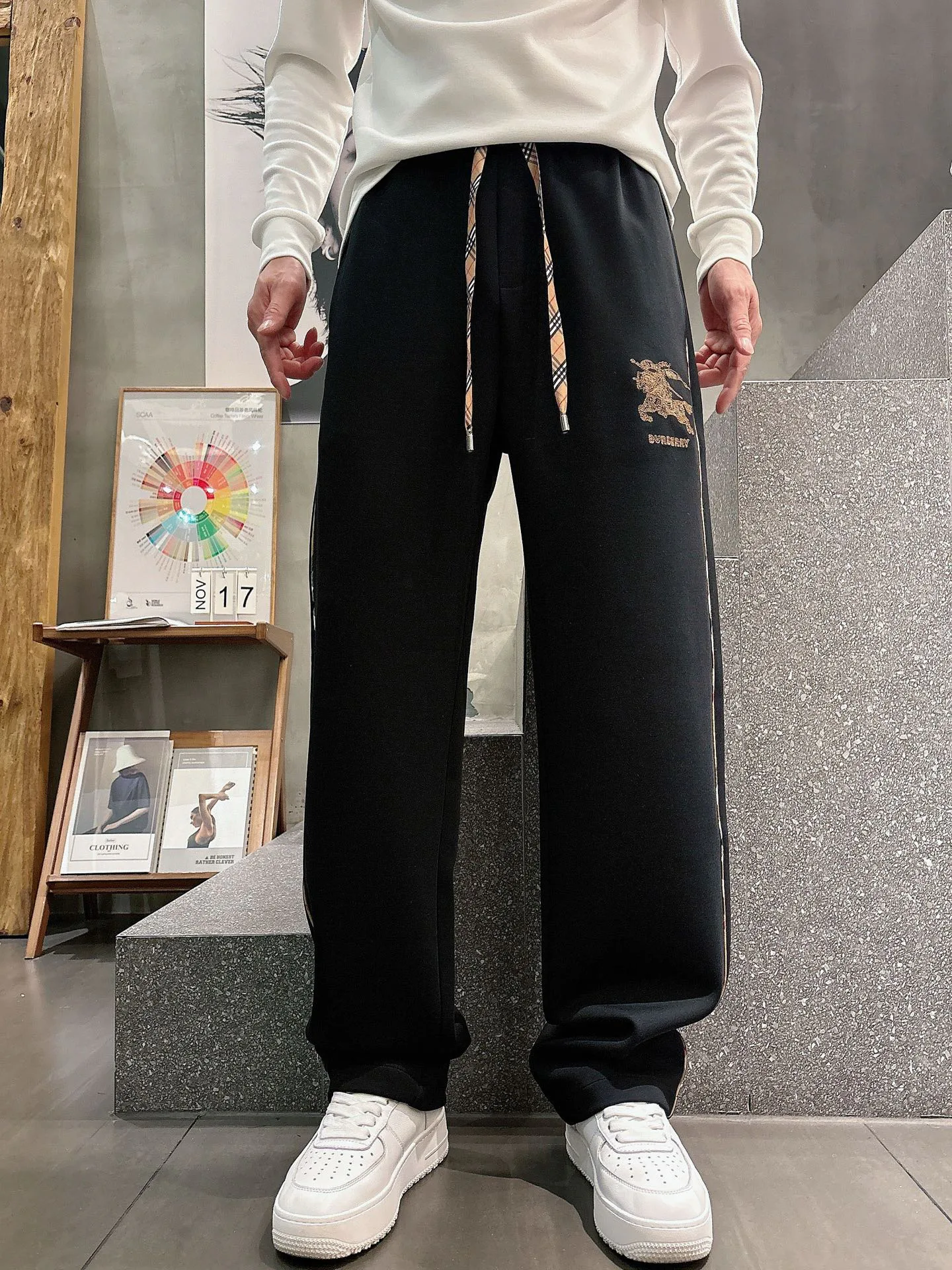 Брюки Женские Burberry 10122695