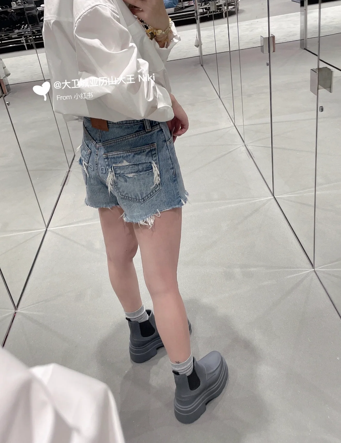 Шорты Женские Alexander Wang 11471565
