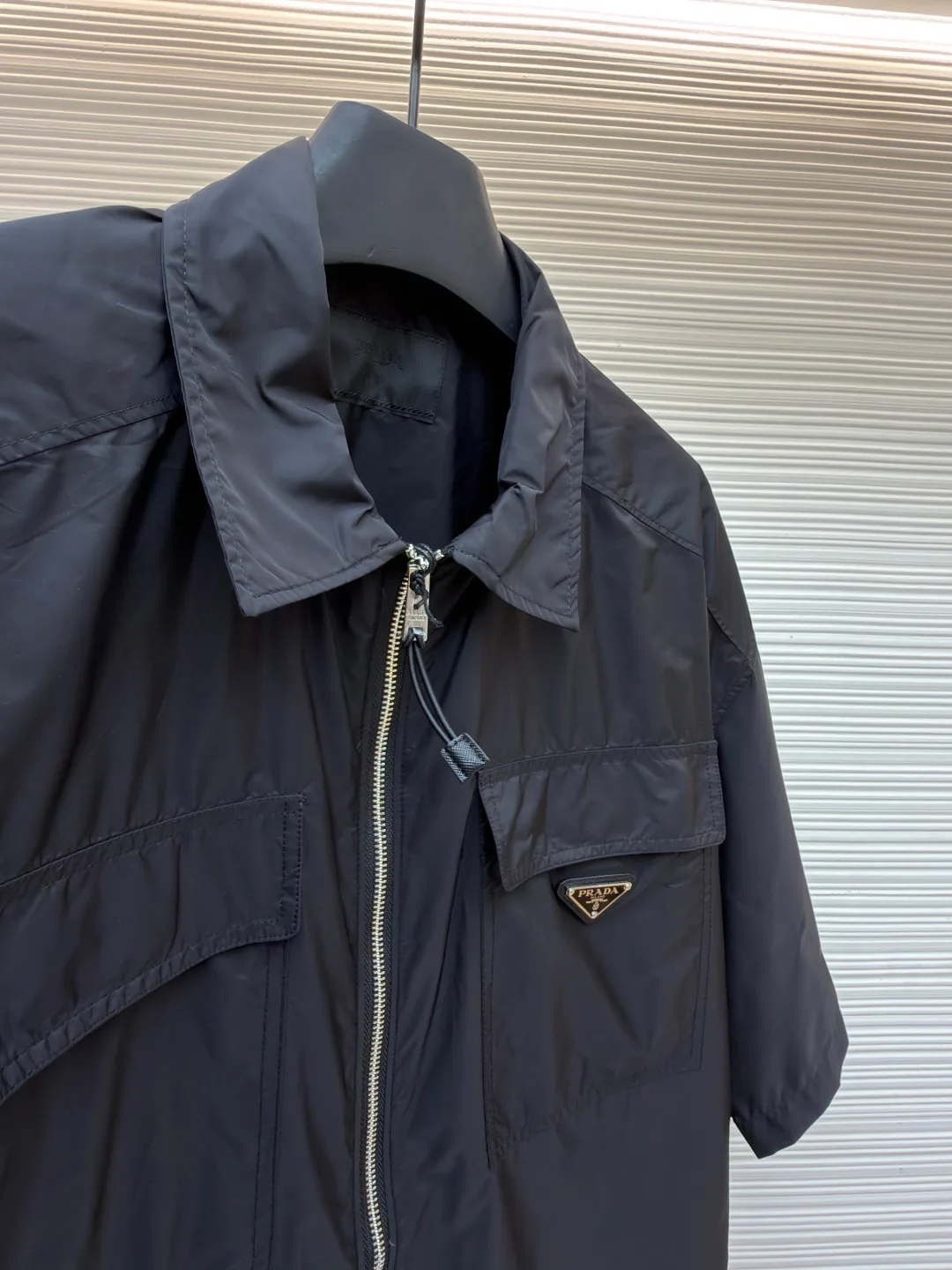 Рубашки Мужские Prada 11430103