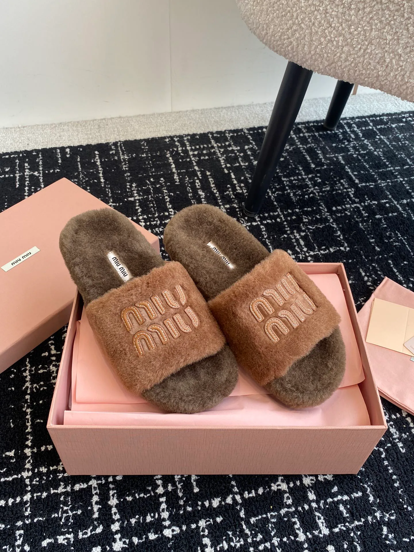 Тапочки Женские Miu Miu 18241535