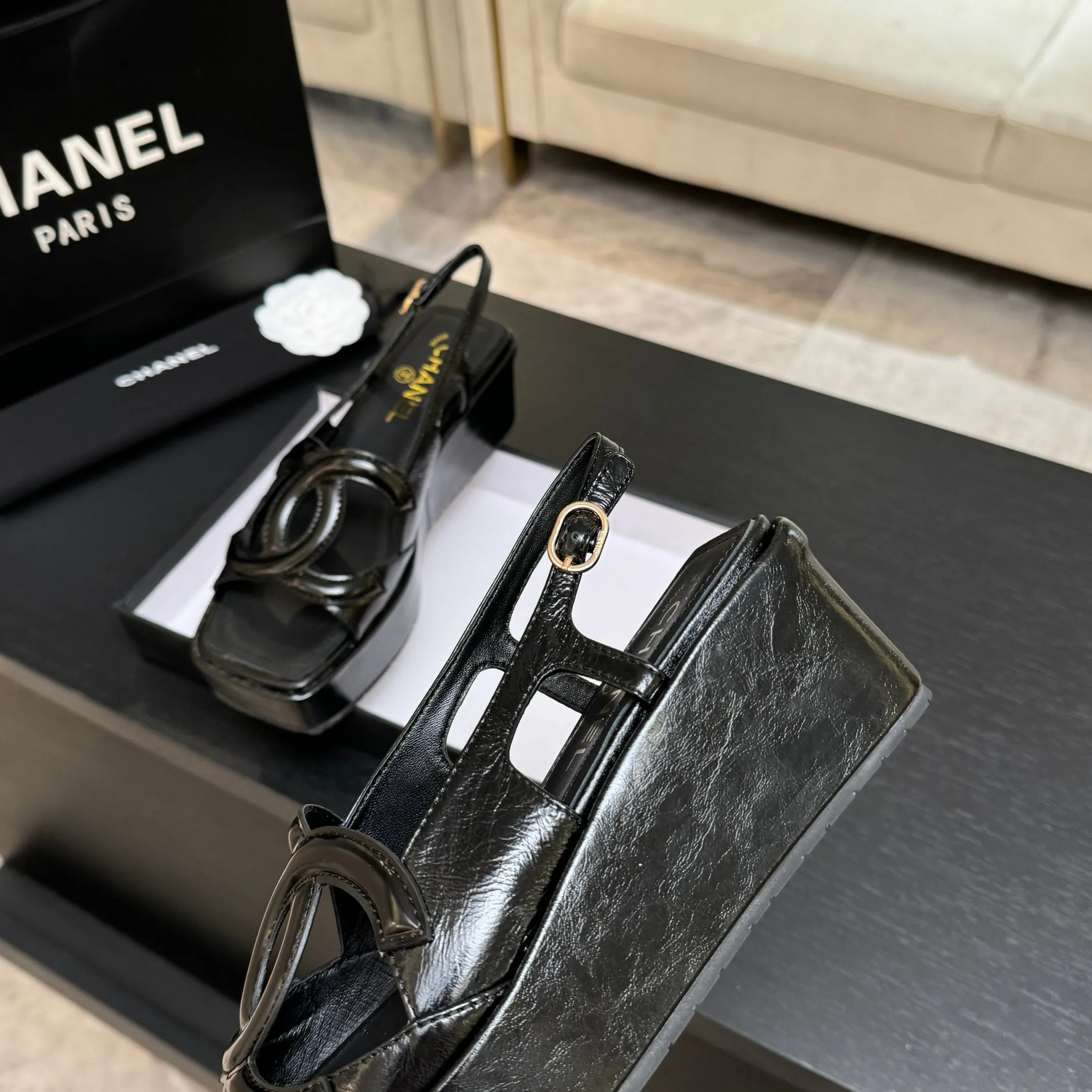 Босоножки Женские Chanel 18063120