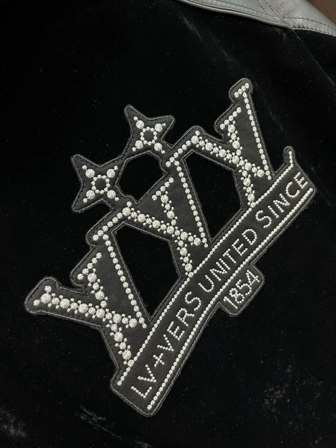 Кожаные Куртки И Дублёнки Мужские Louis Vuitton 493009