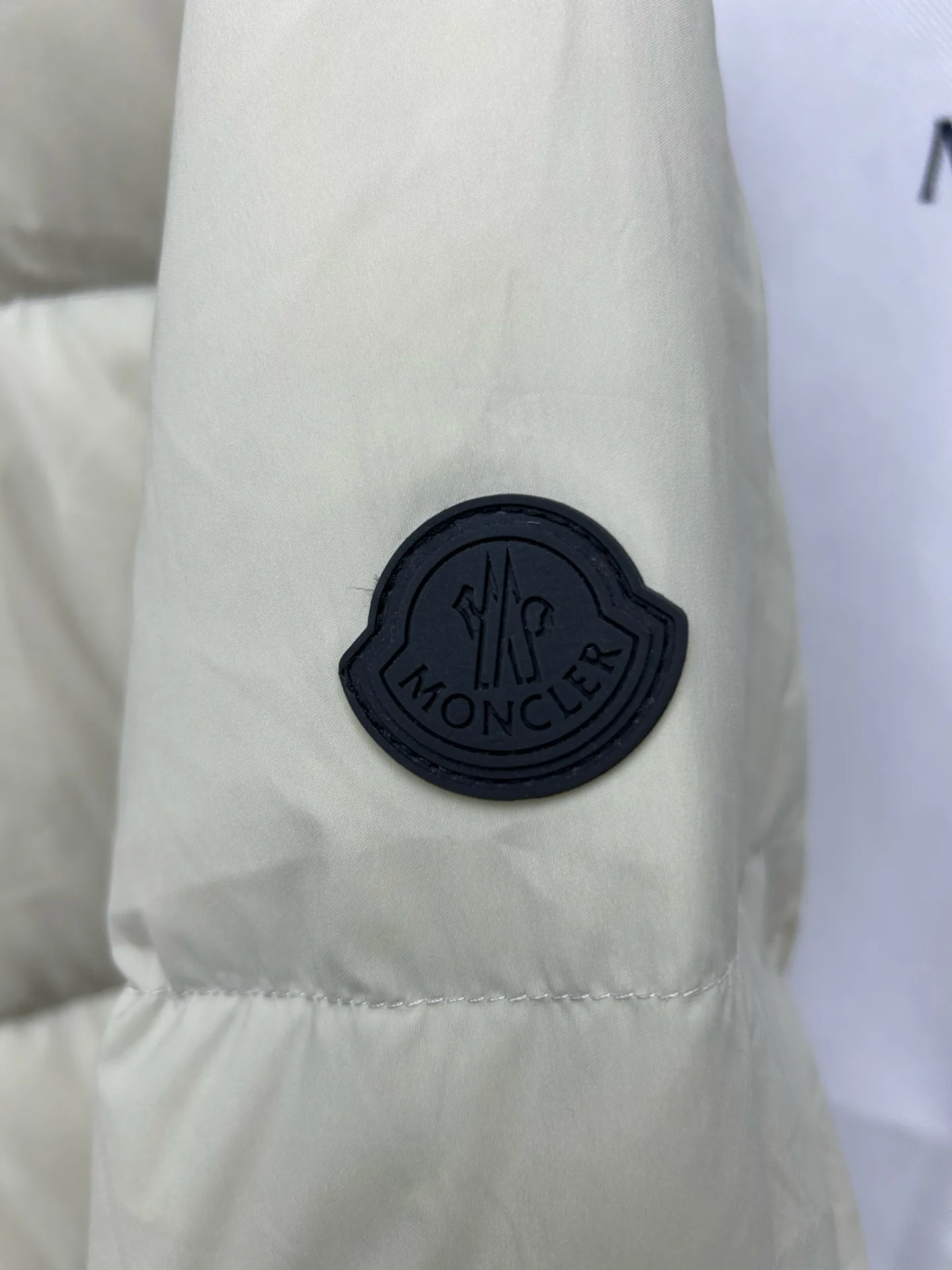 Куртки И Пуховики Мужские Moncler 1259212