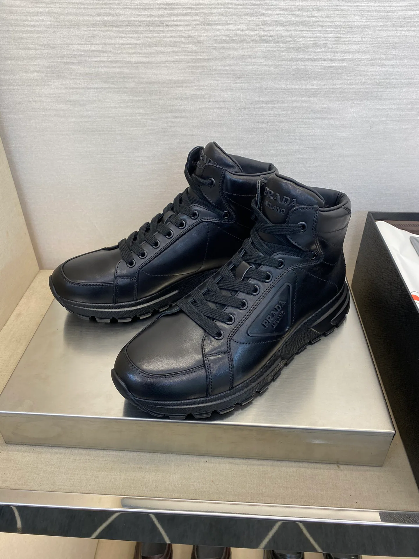 Кроссовки Мужские Prada 20143035