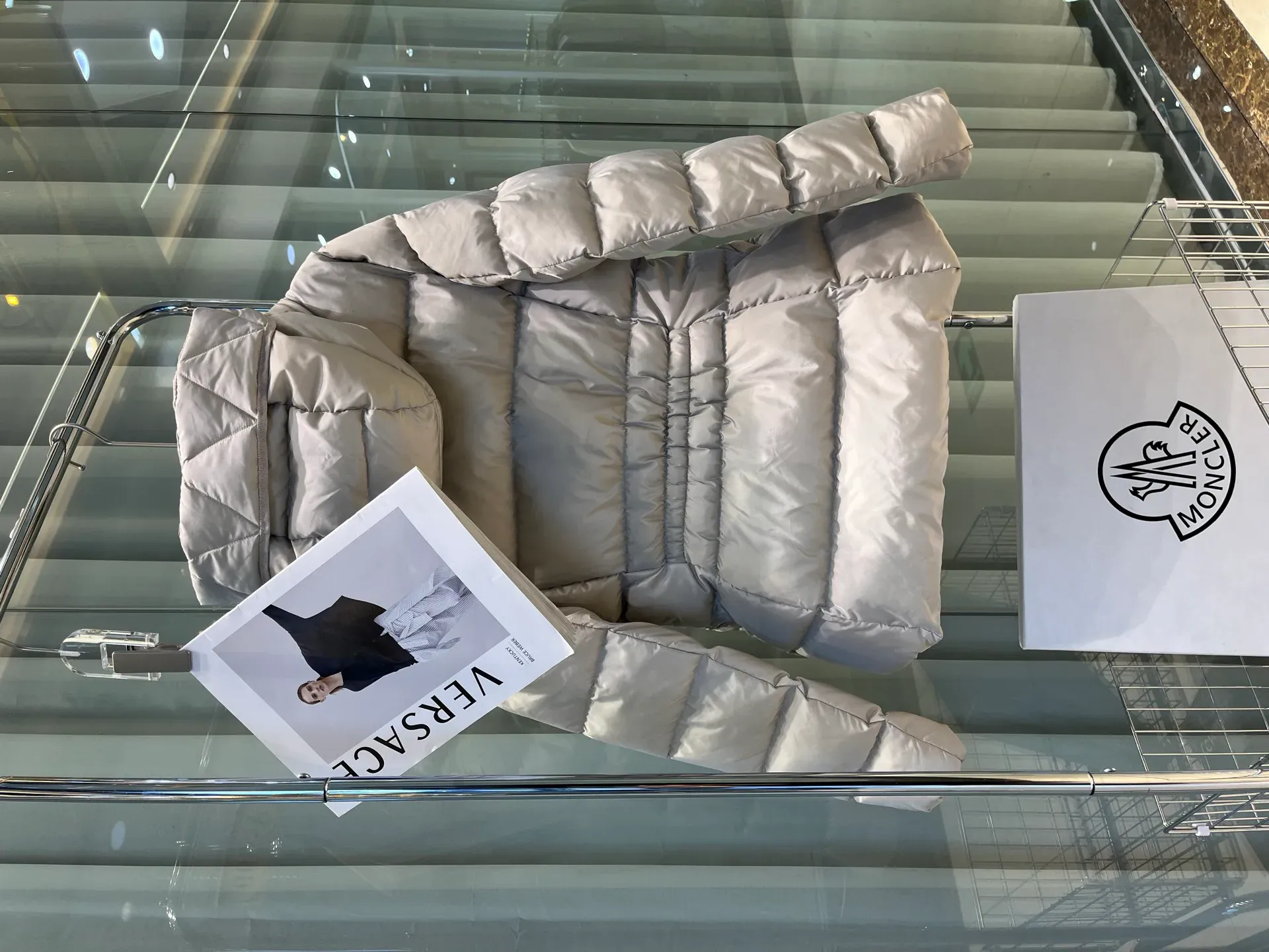 Куртки И Пуховики Женские Moncler 583162