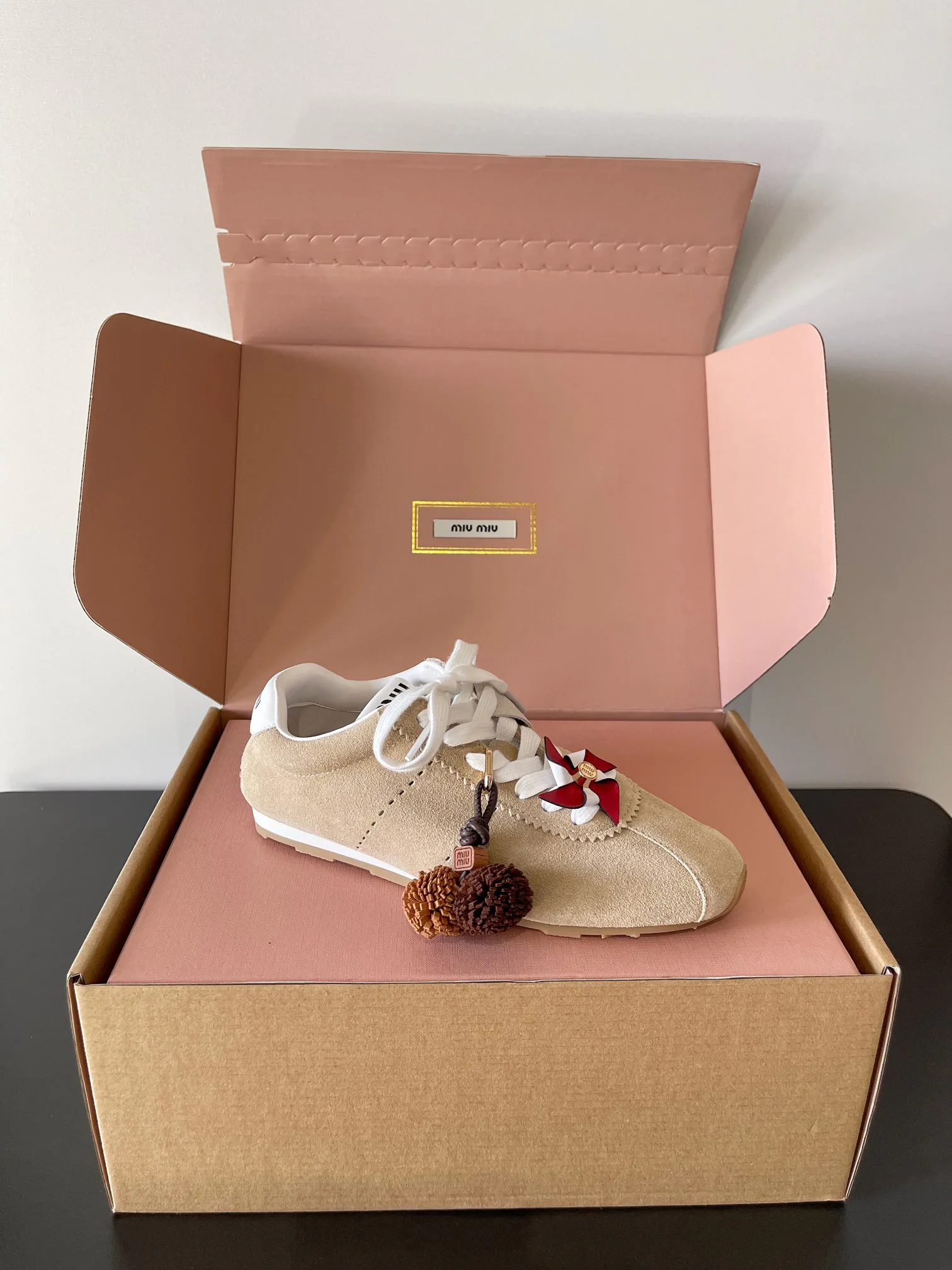 Кроссовки Женские Miu Miu 18703409