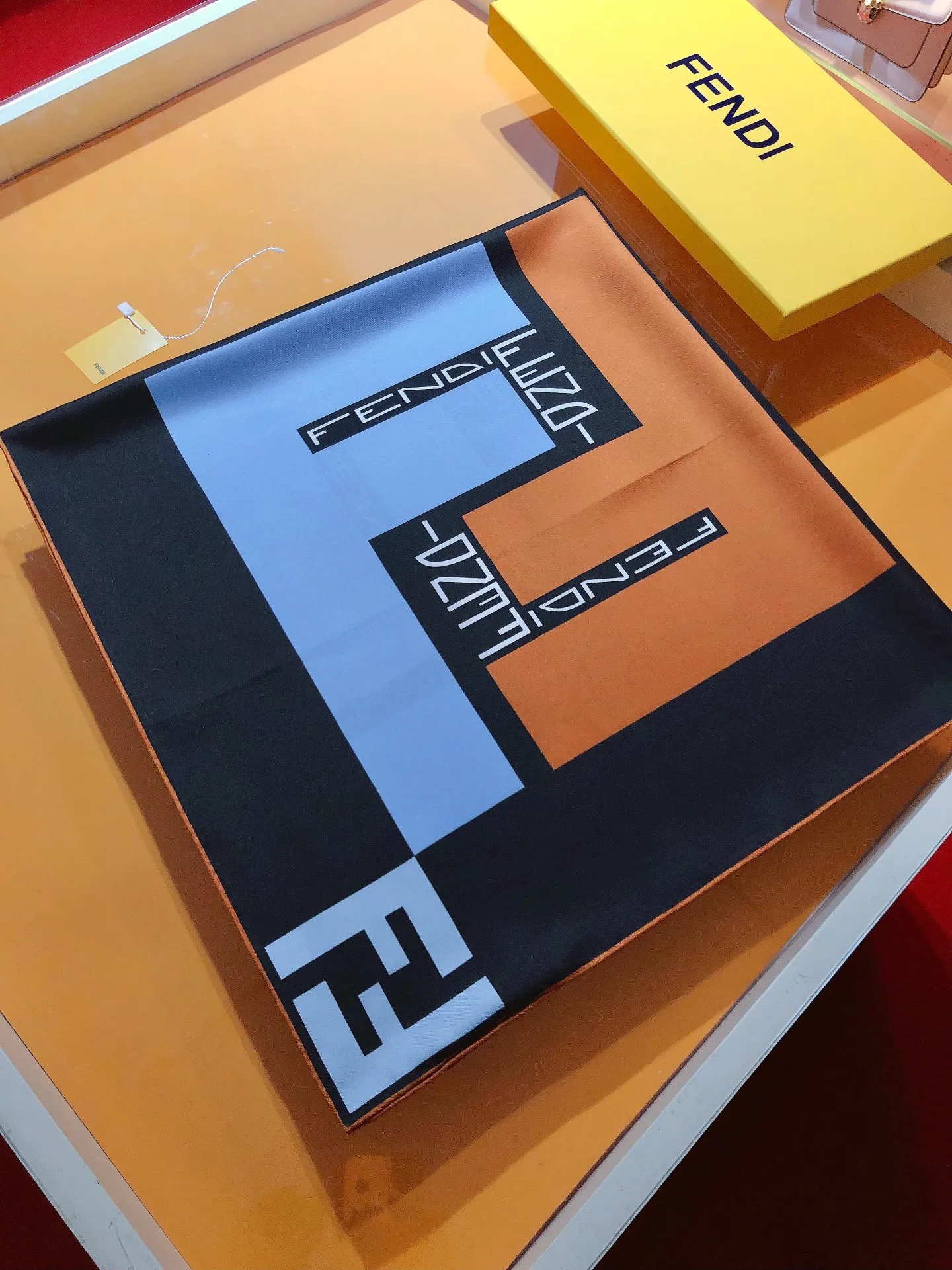 Шарфы Fendi 17884