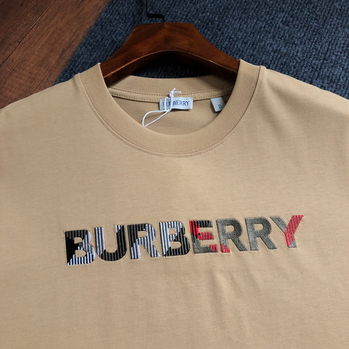Футболки Женские Burberry 10937978