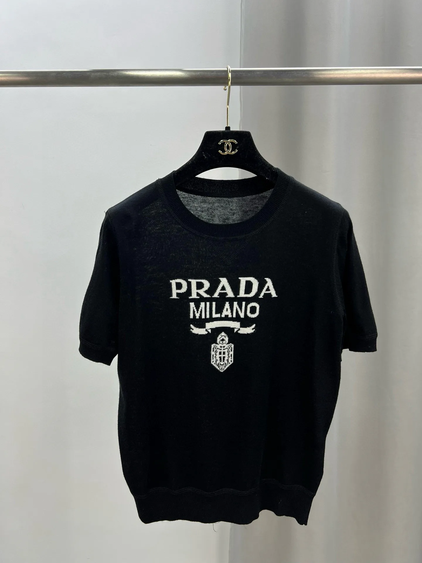 Футболки Женские Prada 4697466