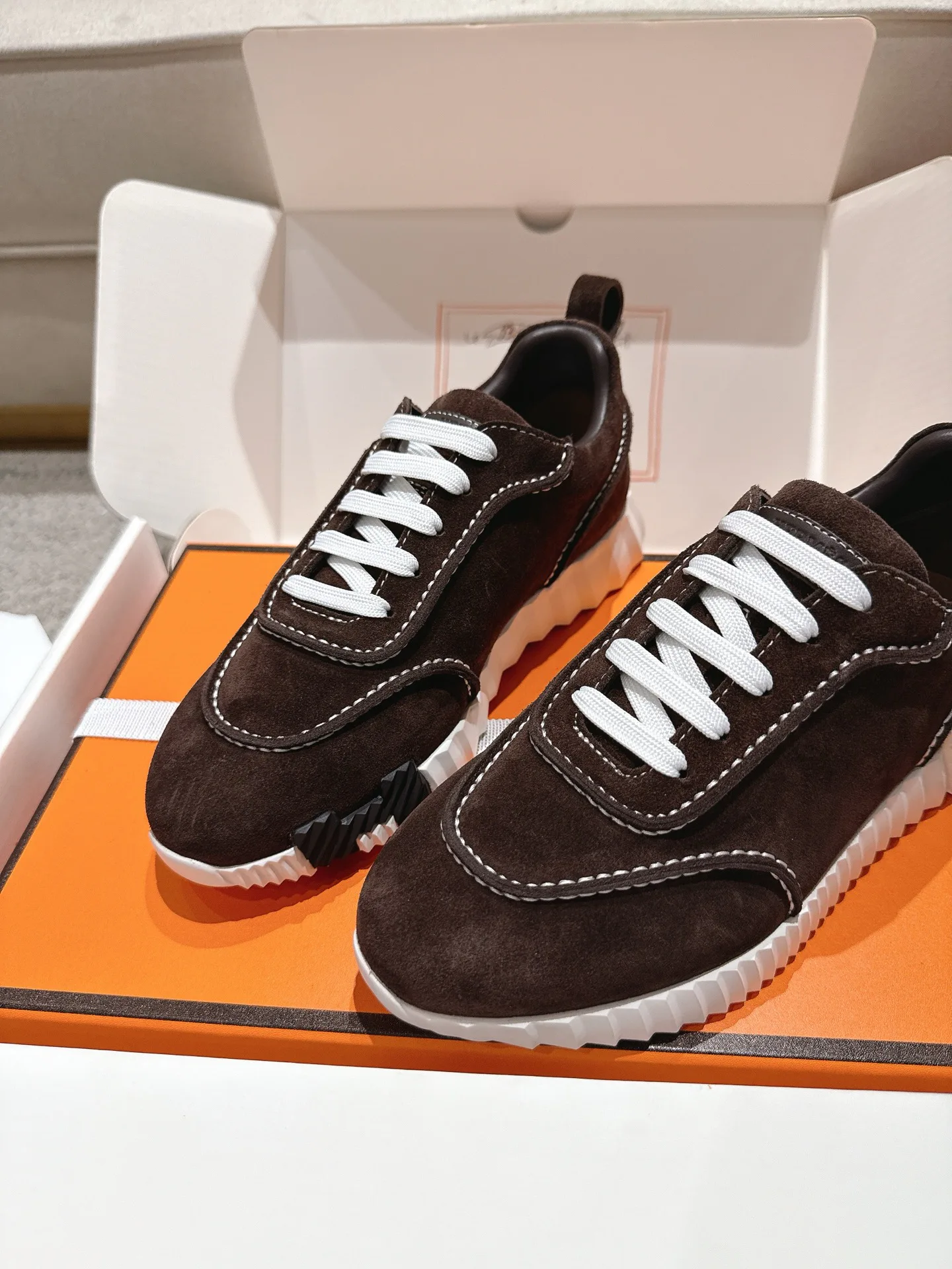 Кроссовки Женские Hermes 17467529