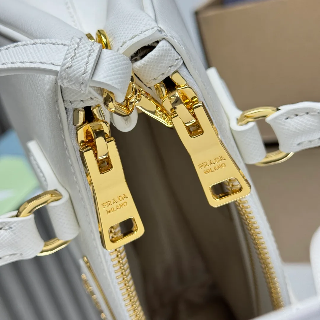 Сумки На Ремне Женские Prada 549677