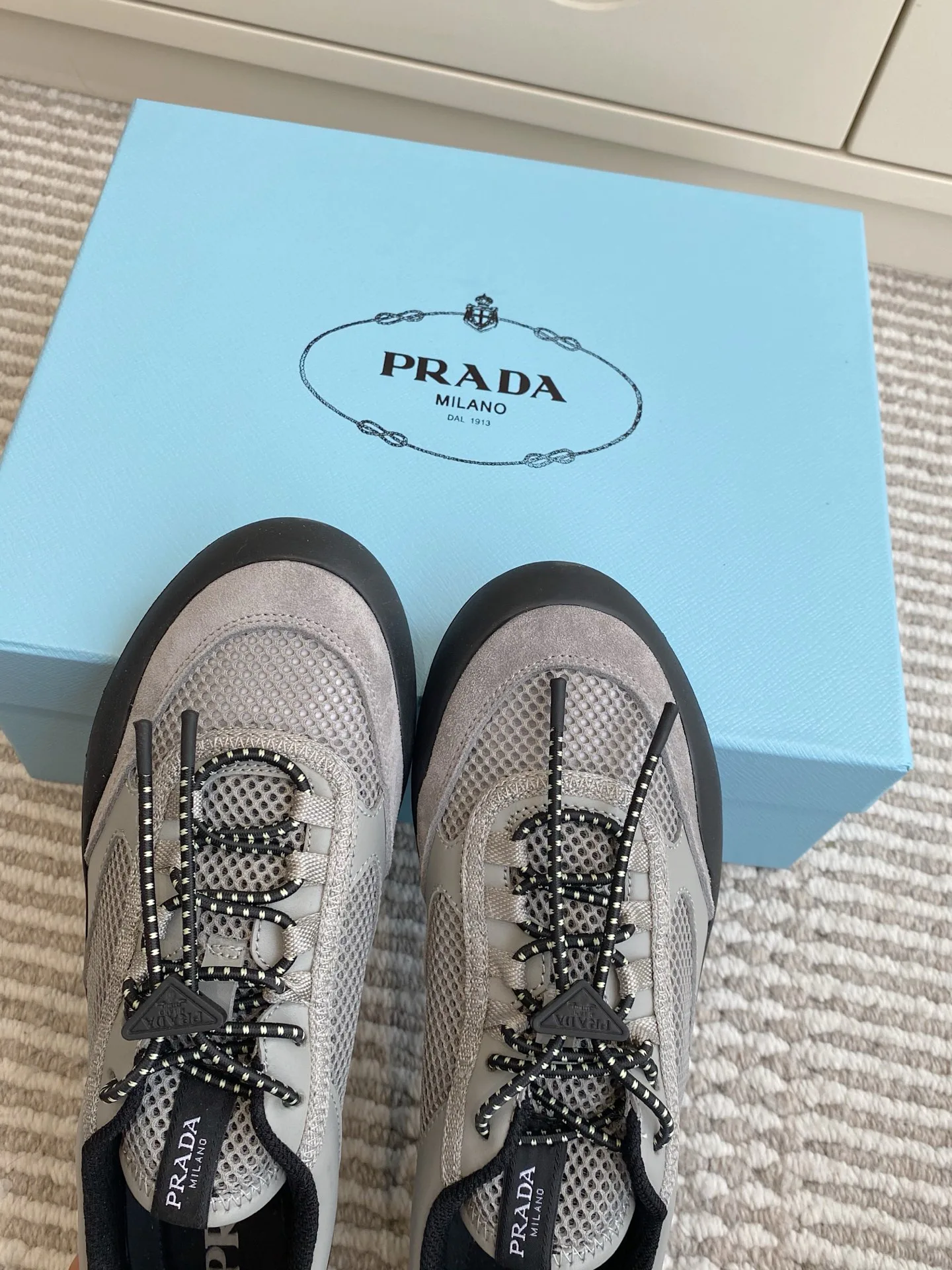 Кроссовки Женские Prada 13239497