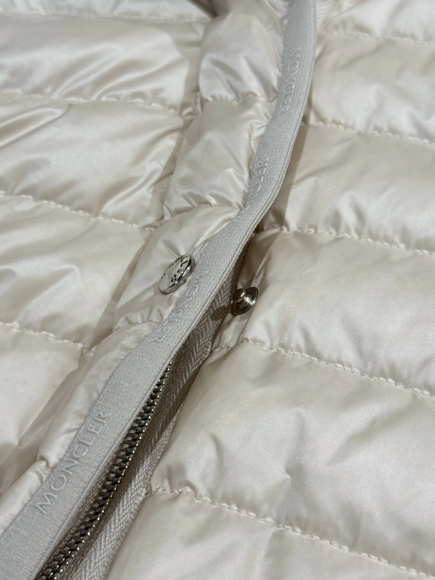 Куртки И Пуховики Женские Moncler 332681