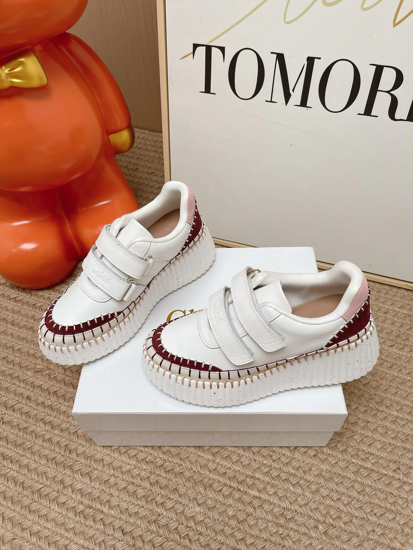 Кроссовки Женские Chloe 16892222