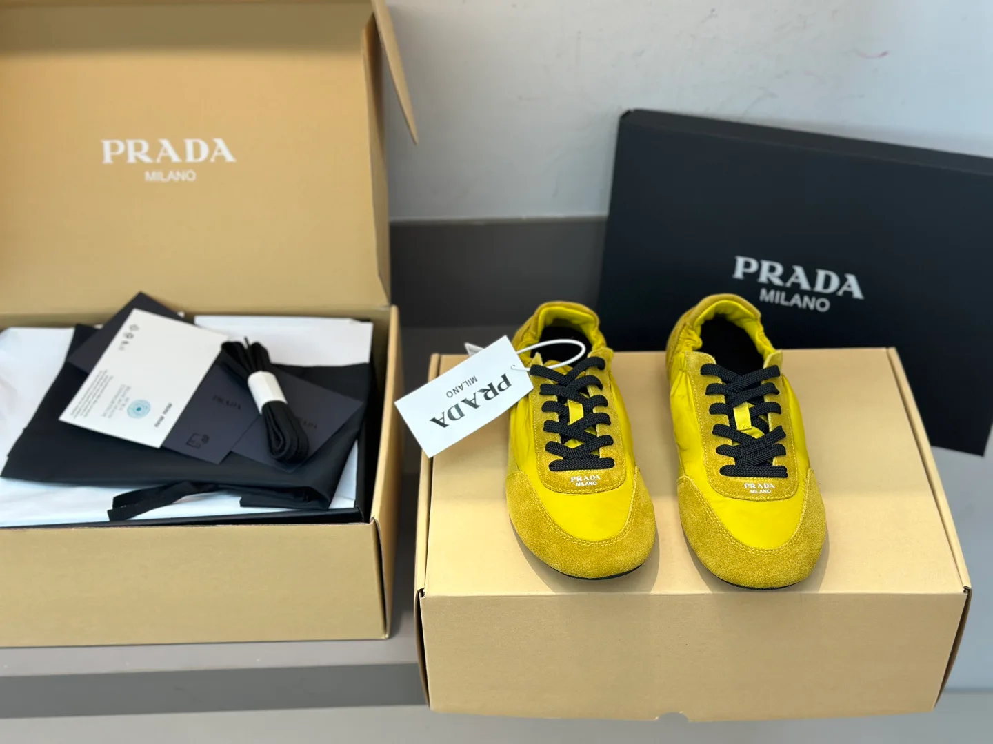 Кроссовки Женские Prada 11152977