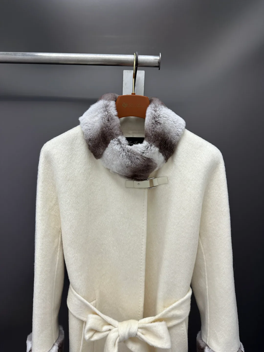 Пальто Женские Loro Piana 18226714