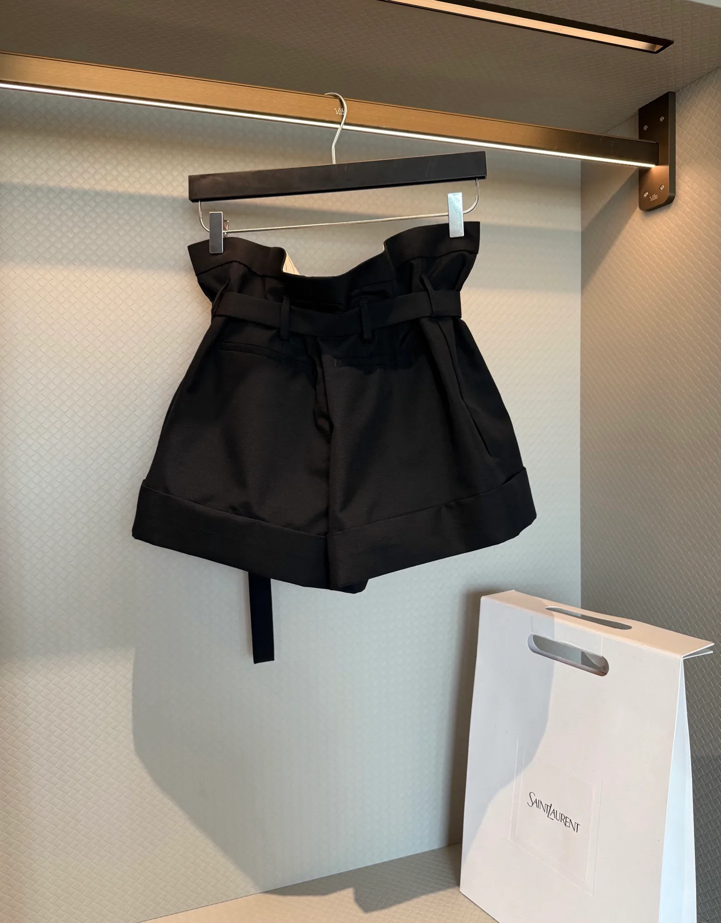 Шорты Женские Saint Laurent 14166342