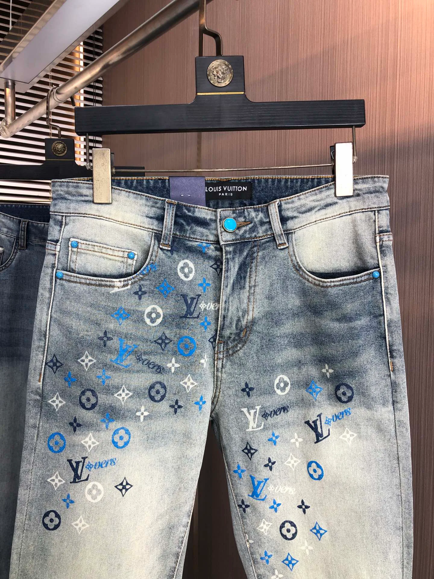 Джинсы Женские Louis Vuitton 10186815