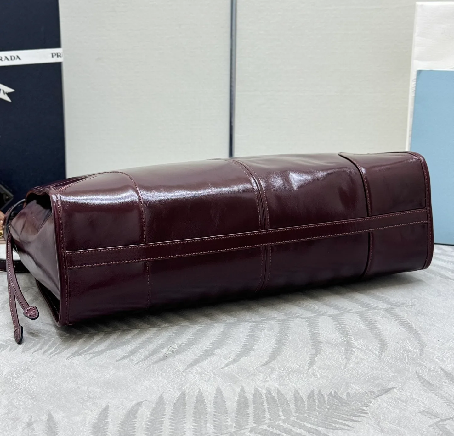 Классические Сумки Женские Prada 11462542