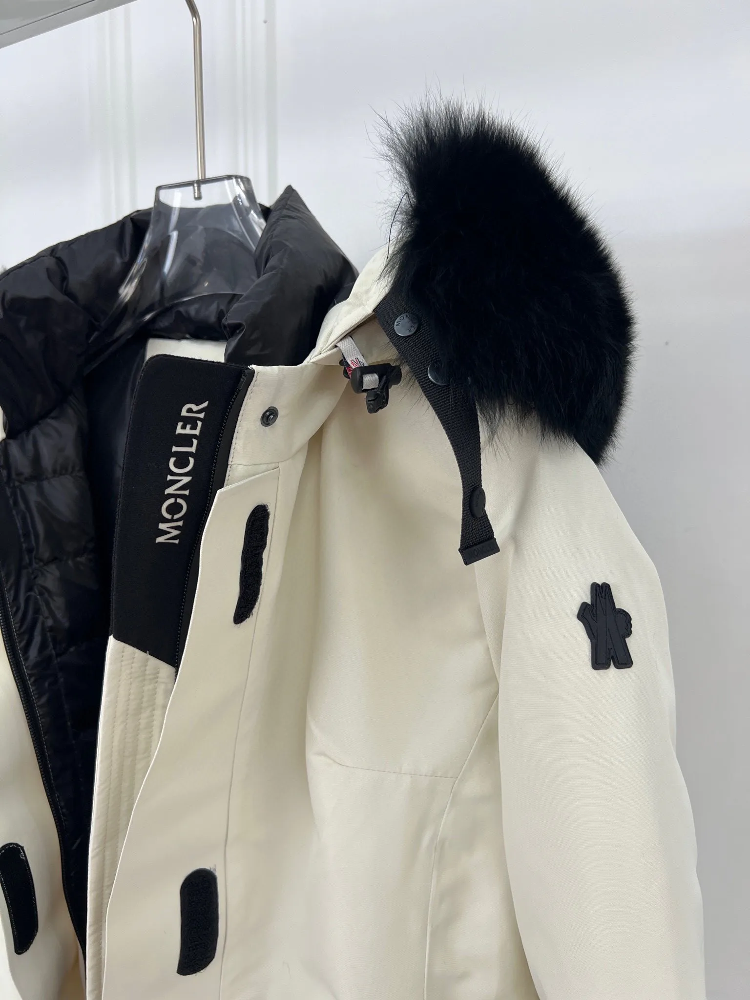 Куртки И Пуховики Женские Moncler 18416208